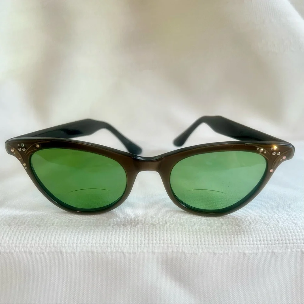 N/A vtg cat